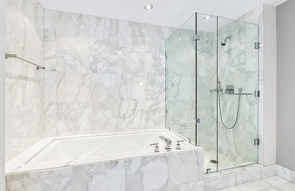 Real Estate image retouch and editing services in Australia, UK, USA, Canada include background removal, reshaping, color and other improvements and effects of real estate